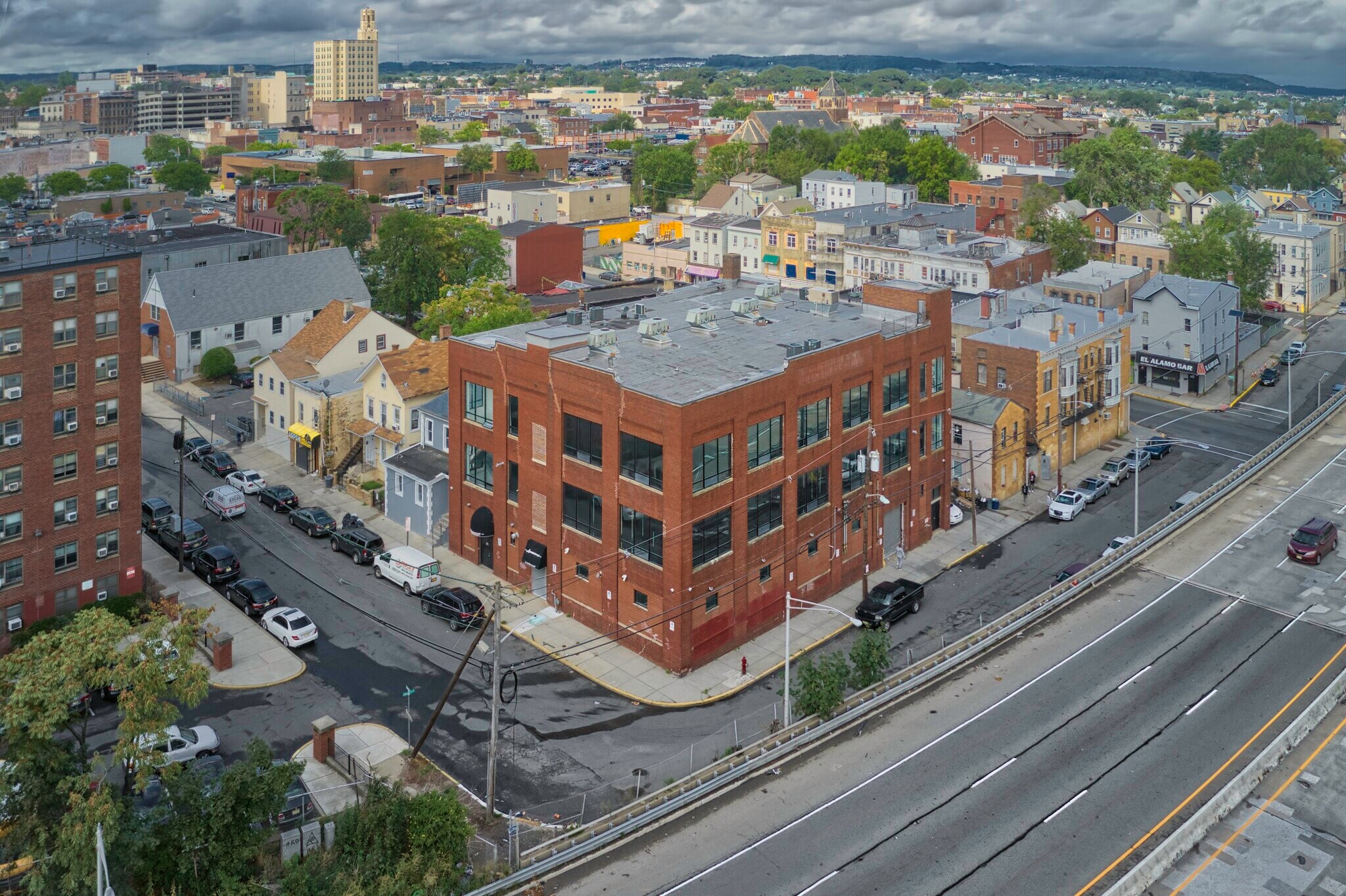 2 Aspen Pl, Passaic, NJ 07055 Flex for Lease