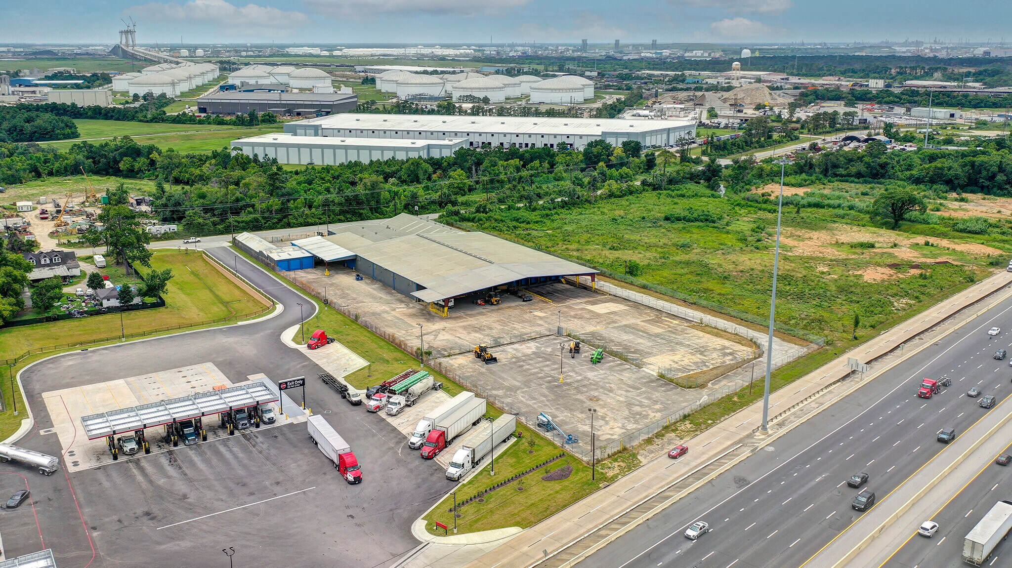 15221 Market St, Channelview, TX for lease Building Photo- Image 1 of 27