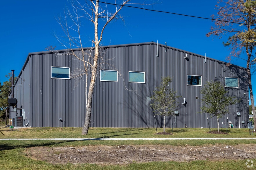 1014 Lizzie Ln, Tomball, TX for lease - Building Photo - Image 3 of 7