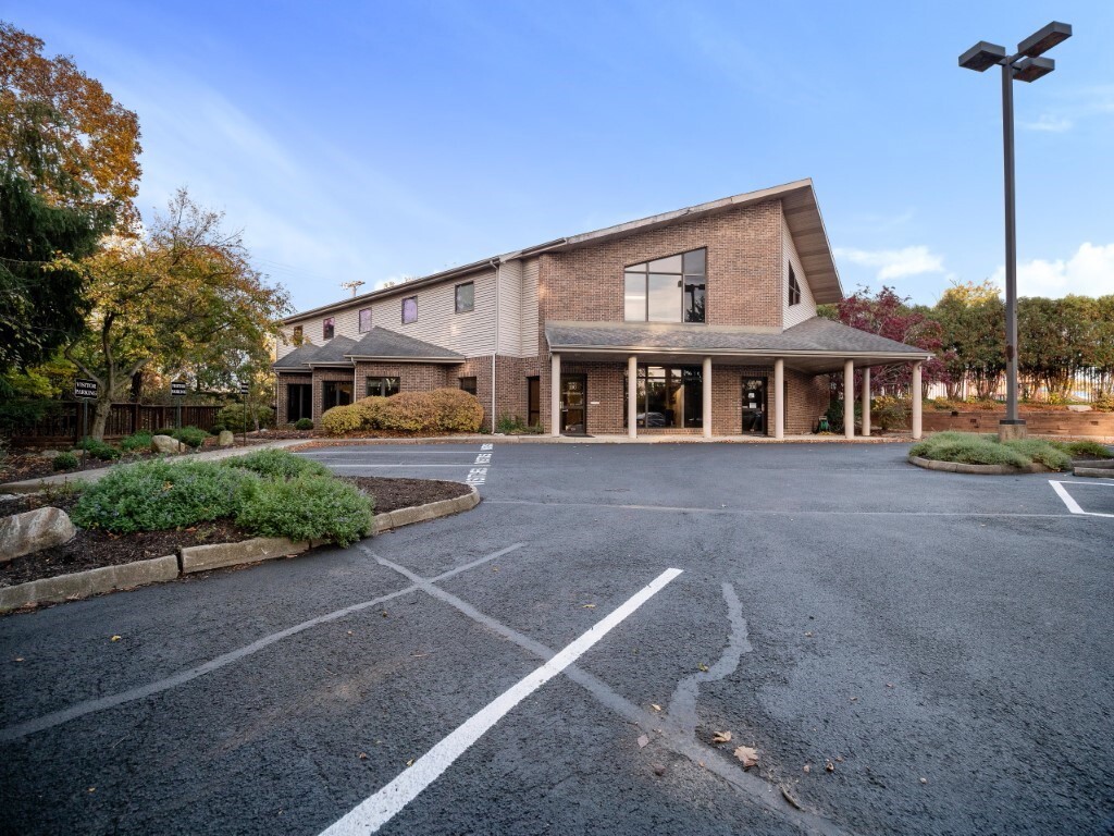 7209 Engle Rd, Fort Wayne, IN for lease Building Photo- Image 1 of 29