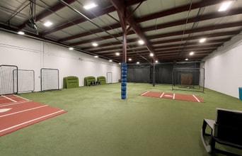 4419-4441 Robertson Rd, Madison, WI for lease Building Photo- Image 2 of 4