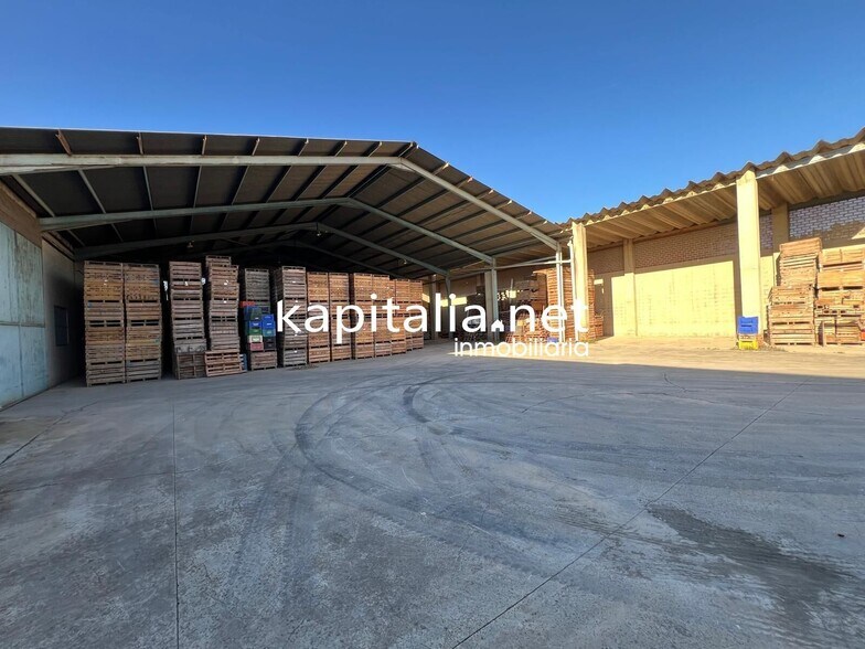 Industrial in València, Valencia for sale - Building Photo - Image 2 of 25
