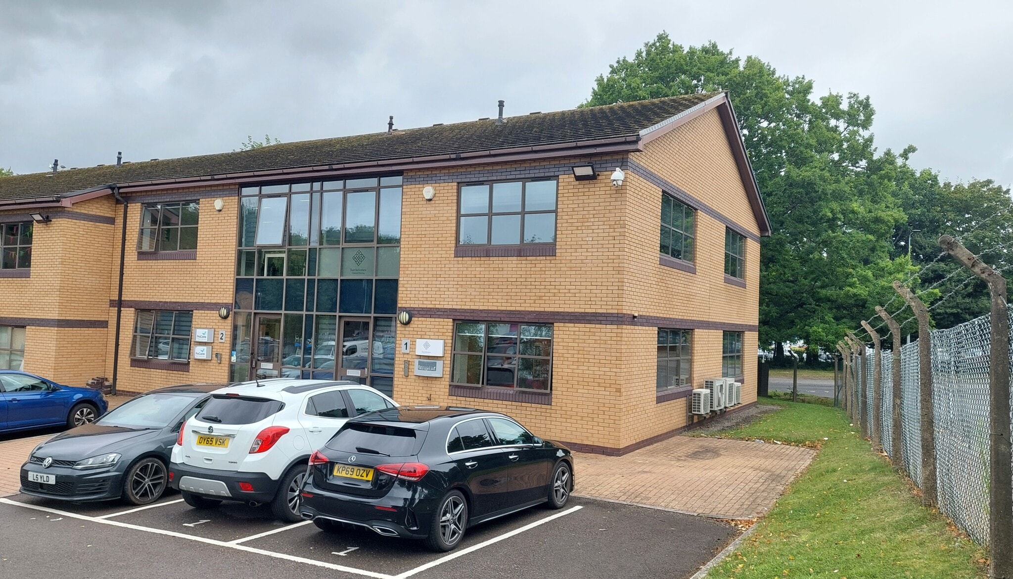Wharfedale Rd, Cardiff for lease Building Photo- Image 1 of 4