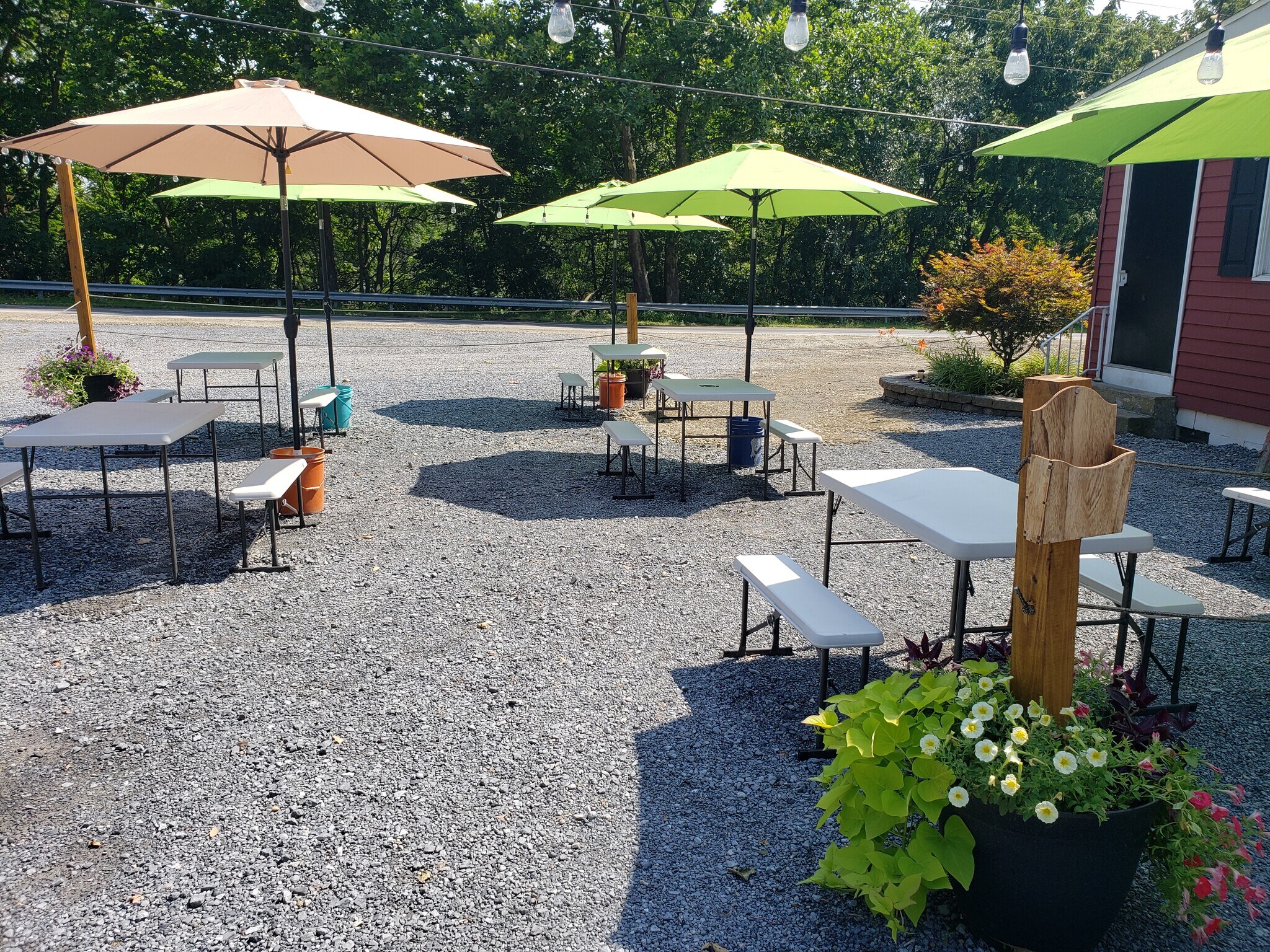 45 Old Route 22, Kutztown, PA 19530 Spectators Bar and Grille