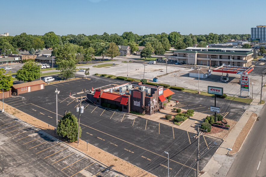 2119 S Glenstone Ave, Springfield, MO for lease - Construction Photo - Image 2 of 2