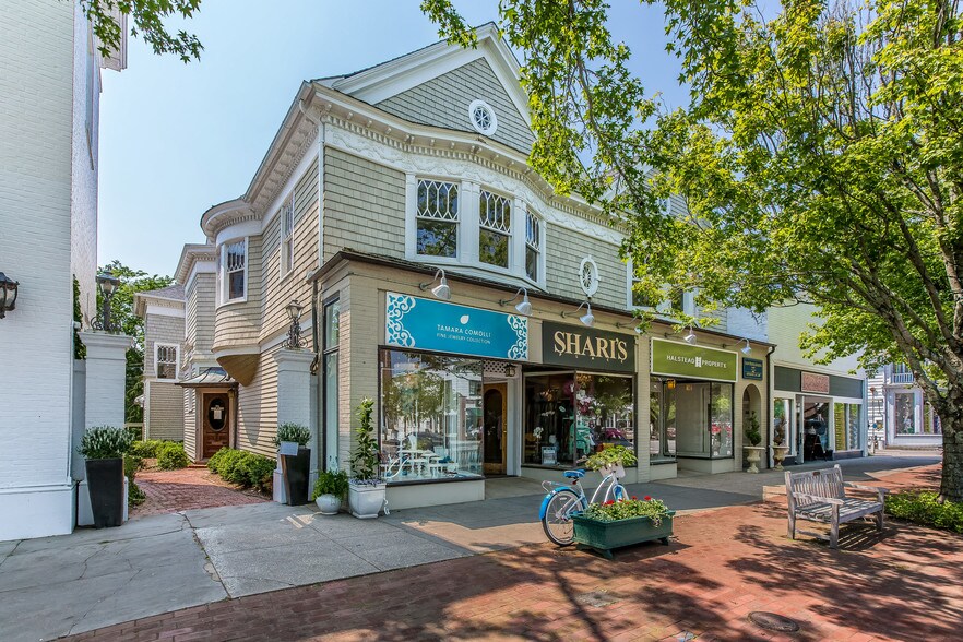27 Main St, Southampton, NY for sale - Building Photo - Image 1 of 1