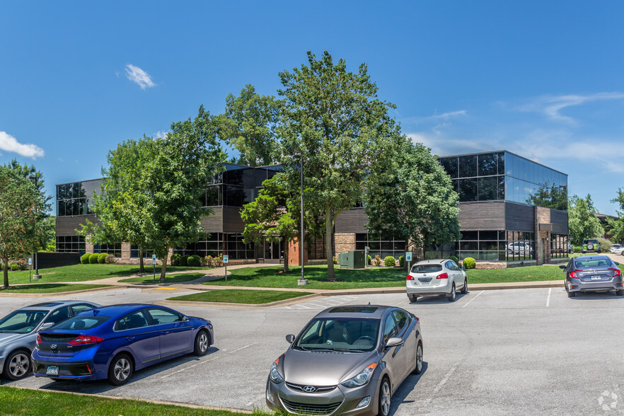 701 Horsebarn Rd, Rogers, AR for lease - Primary Photo - Image 1 of 4