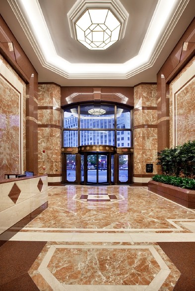 1200 G St NW, Washington, DC for lease - Lobby - Image 2 of 6