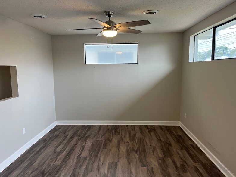 815 E 66th St, Savannah, GA for sale - Building Photo - Image 2 of 9