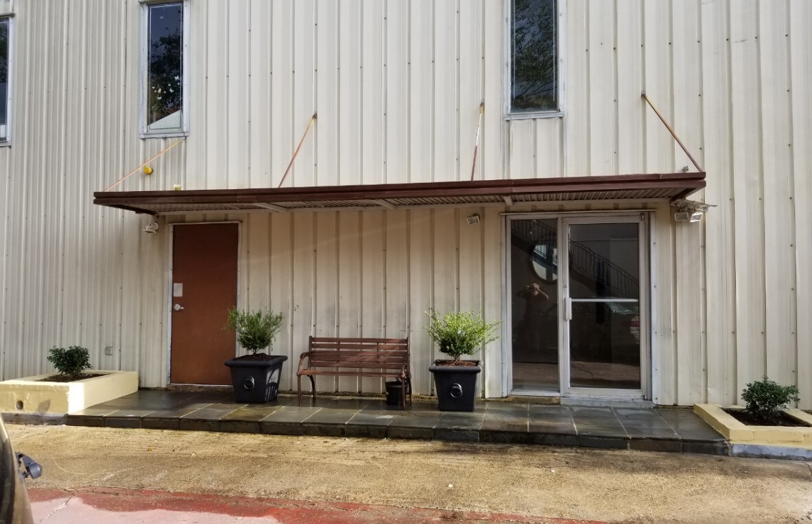 811 Causeway Blvd, New Orleans, LA for sale Primary Photo- Image 1 of 1