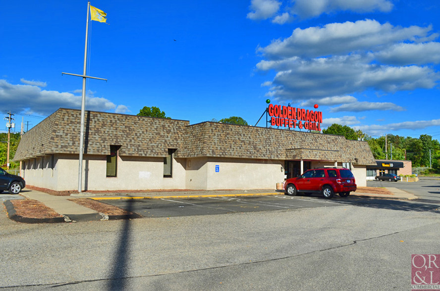 15-75 N Frontage Rd, East Haven, CT for lease - Building Photo - Image 3 of 8