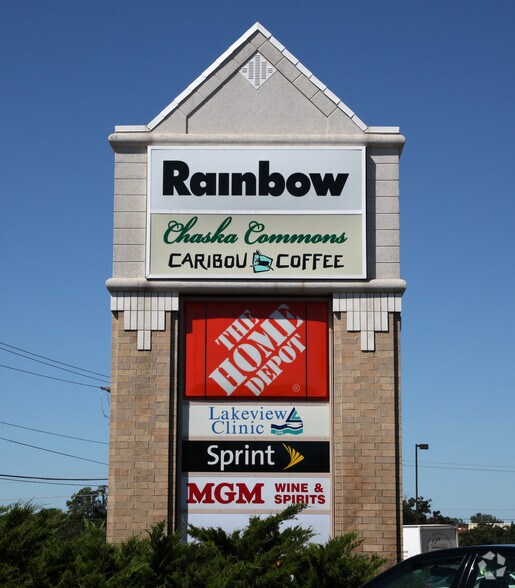 104-114 Pioneer Trl, Chaska, MN for sale - Building Photo - Image 2 of 8