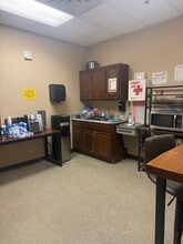 170 Jetplex Blvd, Huntsville, AL for lease Interior Photo- Image 1 of 9