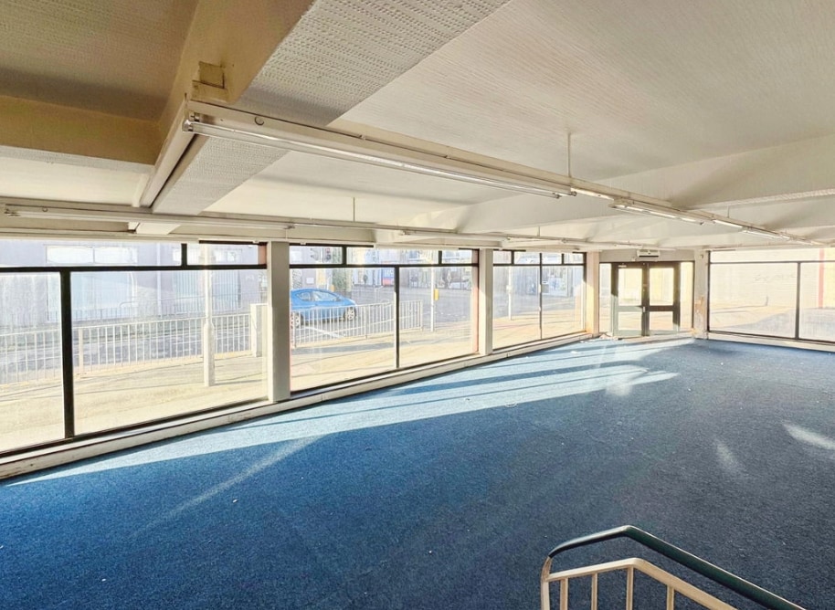 67 Wellington Rd, Rhyl for lease Interior Photo- Image 1 of 4