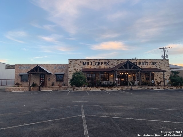 2209 E Main St, Uvalde, TX for sale - Building Photo - Image 3 of 14