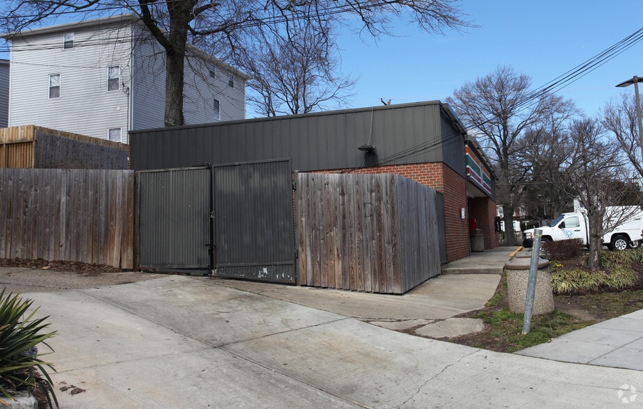 1927 Rhode Island Ave NE, Washington, DC for sale - Building Photo - Image 3 of 13