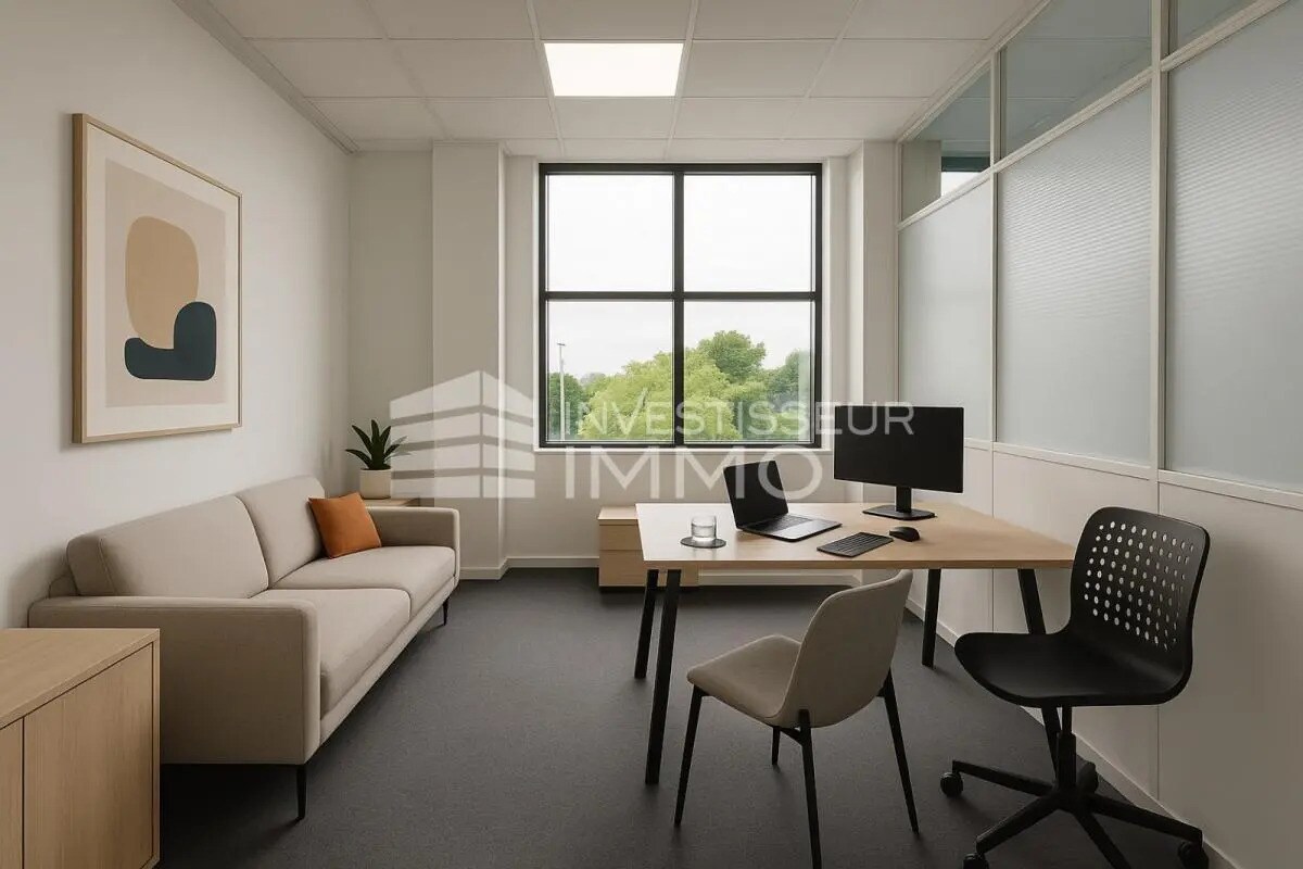 Office in Champigny-sur-Marne for lease Interior Photo- Image 1 of 2