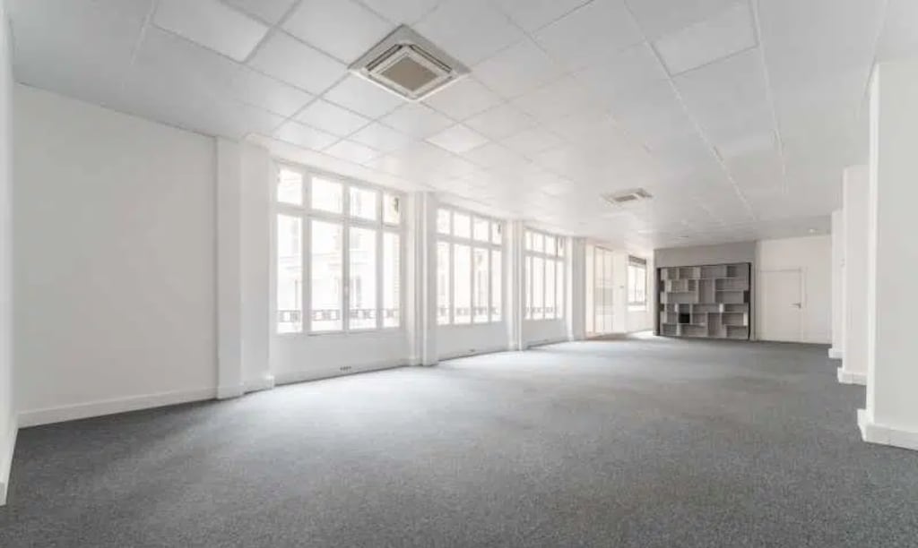 3 Rue D'Edimbourg, Paris for lease Interior Photo- Image 1 of 6