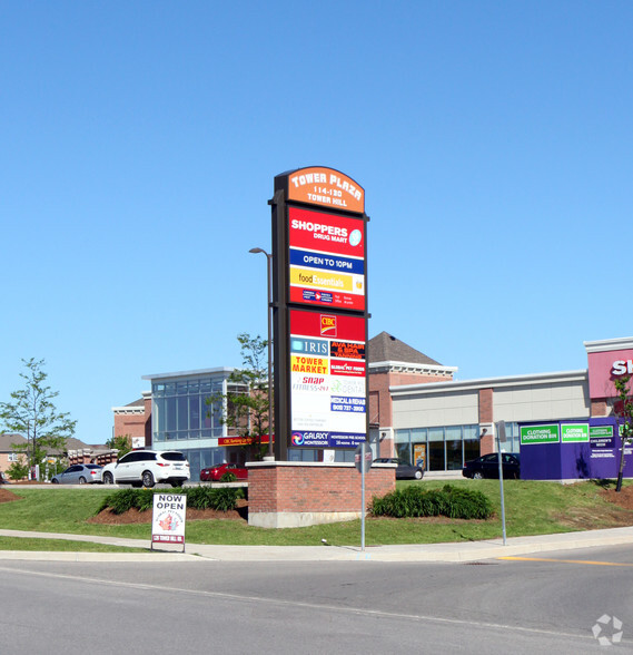 114 Tower Hill Rd, Richmond Hill, ON for lease - Building Photo - Image 2 of 3