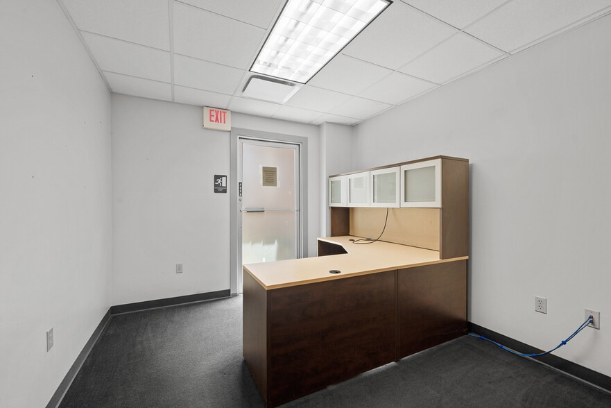 606 Washington Ave, Bridgeville, PA for lease - Interior Photo - Image 3 of 13