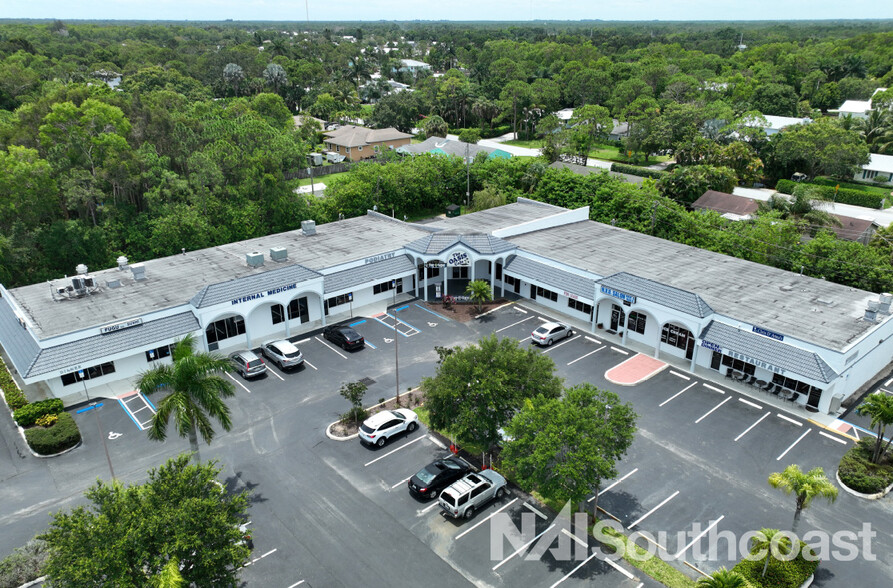 6196-6202 SE Federal Hwy, Stuart, FL for lease - Building Photo - Image 1 of 6