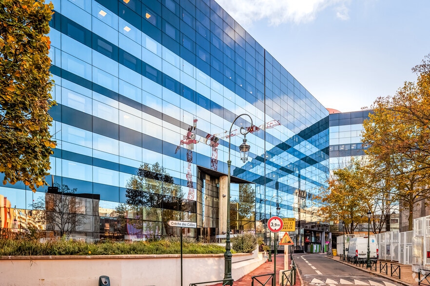 48-50 Avenue Du Général De Gaulle, Puteaux for lease - Building Photo - Image 2 of 3