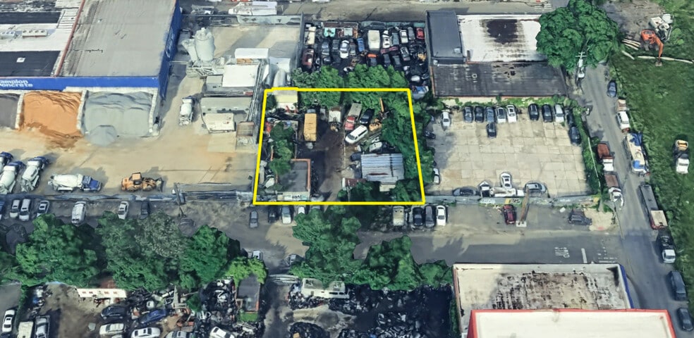 3520 Pear Tree Ave, Bronx, NY for sale - Primary Photo - Image 2 of 3