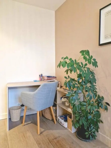 Office in Saint-Germain-en-Laye for lease - Interior Photo - Image 3 of 5