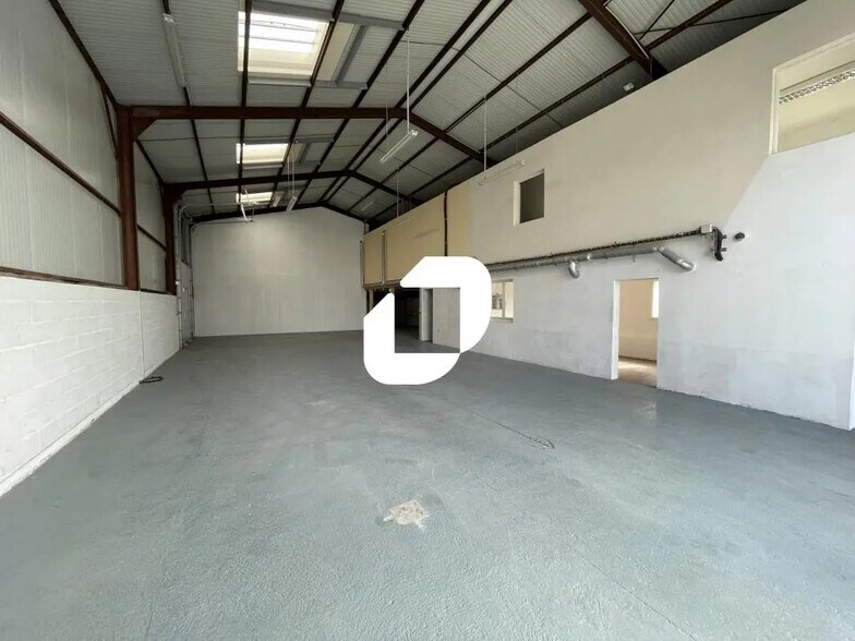 Flex in Reims for sale - Building Photo - Image 3 of 14