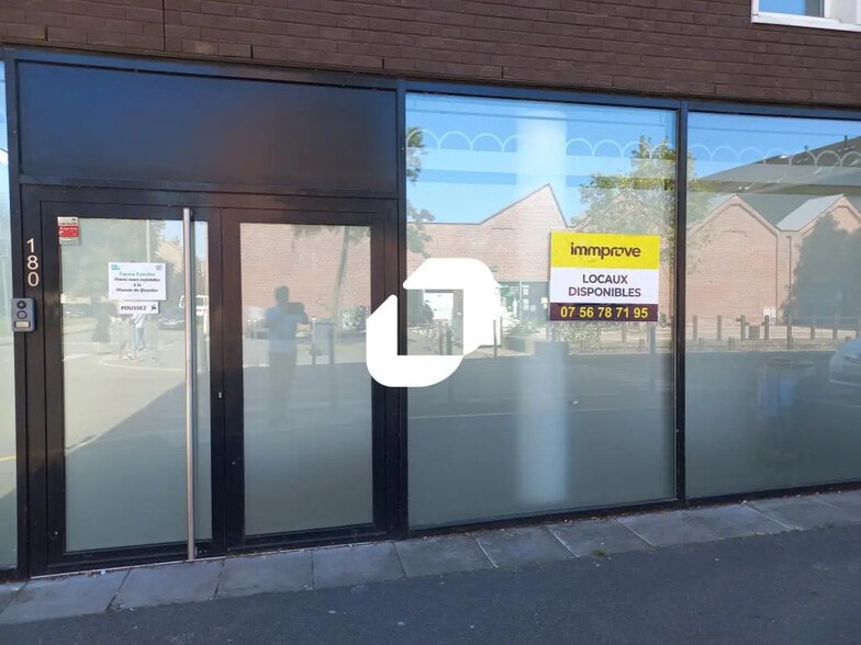 Office in Lille for lease - Building Photo - Image 2 of 7