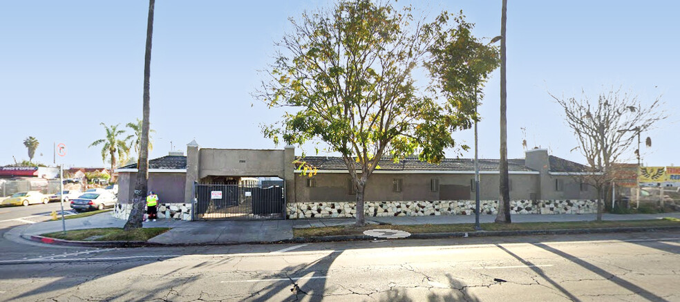 8200 S Figueroa St, Los Angeles, CA for sale - Building Photo - Image 1 of 1