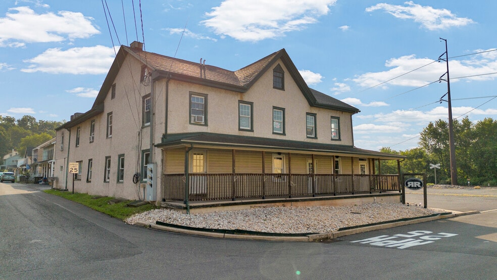 36 Railroad St, Linfield, PA for sale - Building Photo - Image 3 of 59
