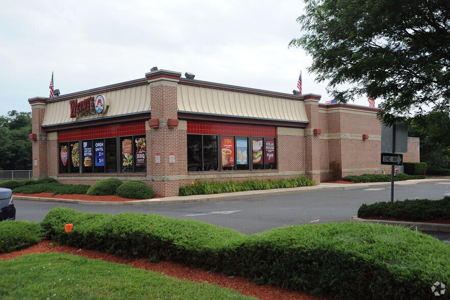 2465 S Broad St, Hamilton, NJ for lease - Building Photo - Image 3 of 9