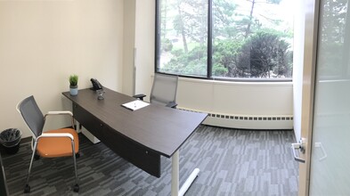 2 University Plz, Hackensack, NJ for lease Interior Photo- Image 1 of 2