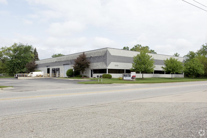 5329 Clay Ave SW, Grand Rapids, MI for sale - Primary Photo - Image 1 of 1