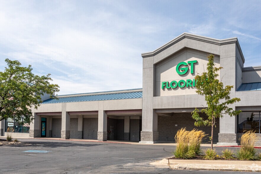 5700 S 1900 W, Roy, UT for sale - Primary Photo - Image 1 of 1