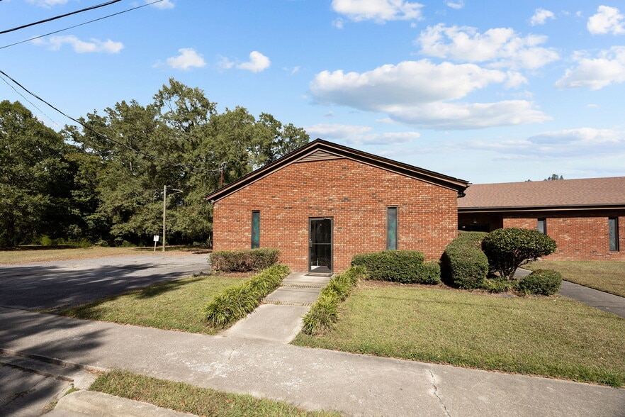 4334 W Pine St, Farmville, NC for sale - Building Photo - Image 3 of 92