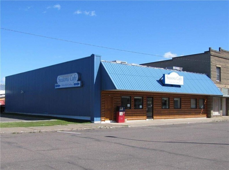 16 S 3rd St, Barron, WI for sale - Building Photo - Image 1 of 1
