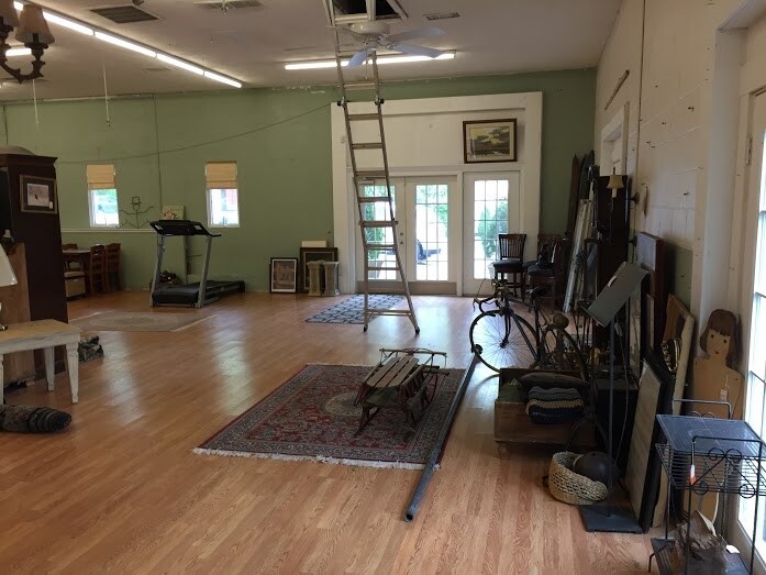 51 Colonial Ave, Warwick, RI for sale - Building Photo - Image 1 of 1