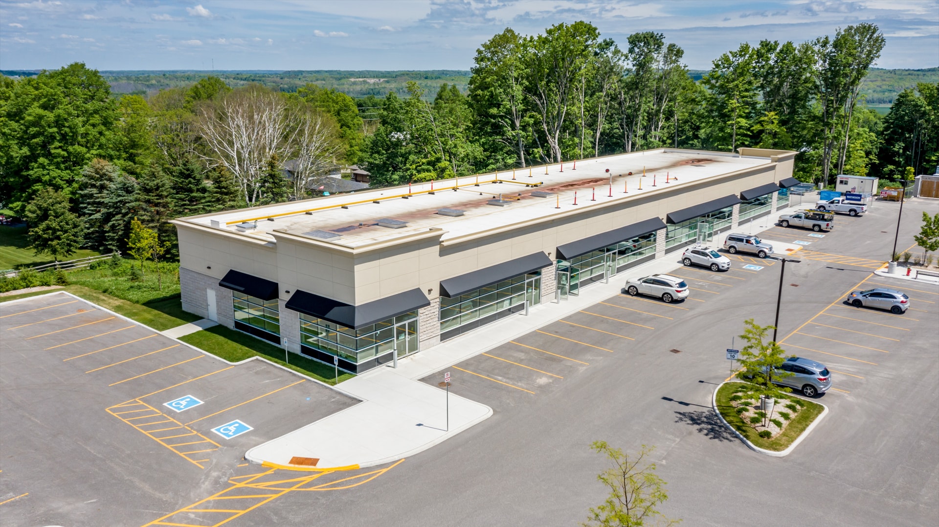 611 Prospect Blvd, Midland, ON for lease Primary Photo- Image 1 of 8