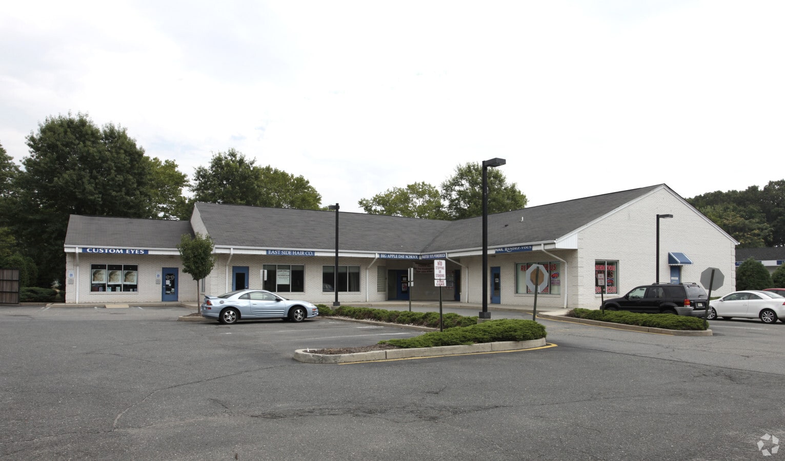 162 Summerhill Rd, East Brunswick, NJ 08816