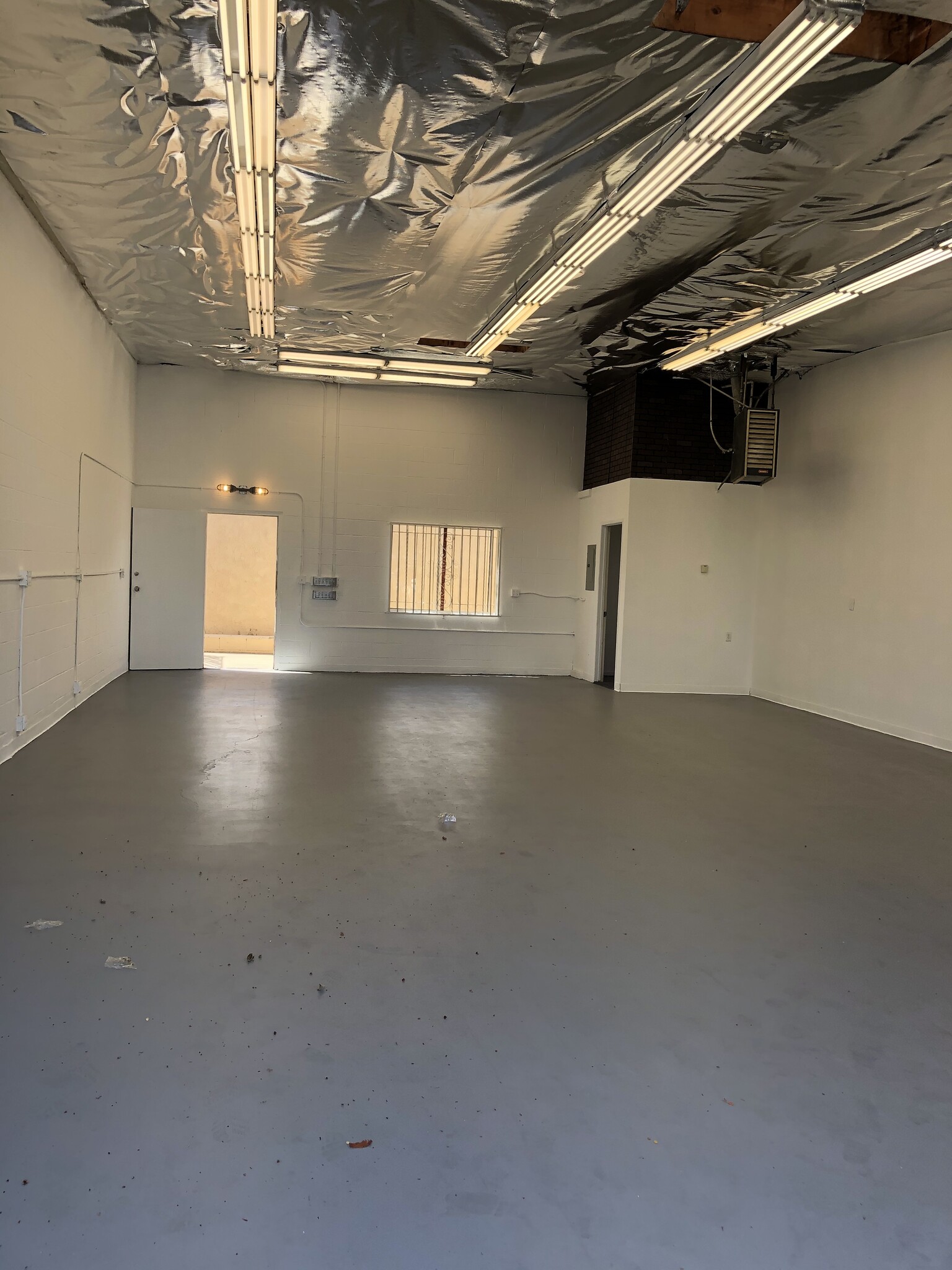 2621 Pico Blvd, Santa Monica, CA for lease Interior Photo- Image 1 of 29