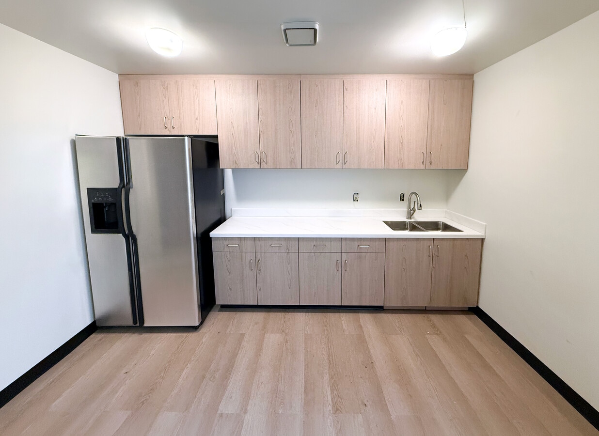 3505 Cadillac Ave, Costa Mesa, CA 92626 - Unit N3 - - Interior Photo - Image 2 of 4
