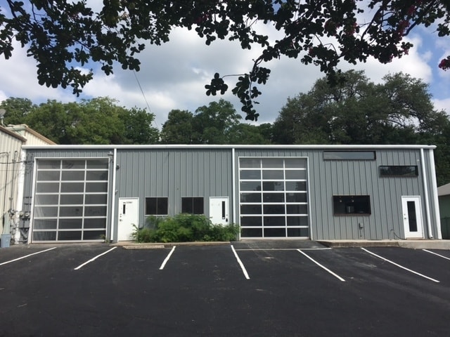 1106 S 8th St, Austin, TX for lease - Primary Photo - Image 1 of 26