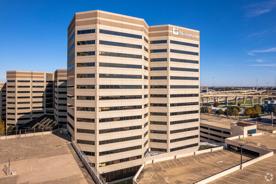 12770 Merit Dr, Dallas, TX for lease - Building Photo - Image 1 of 10