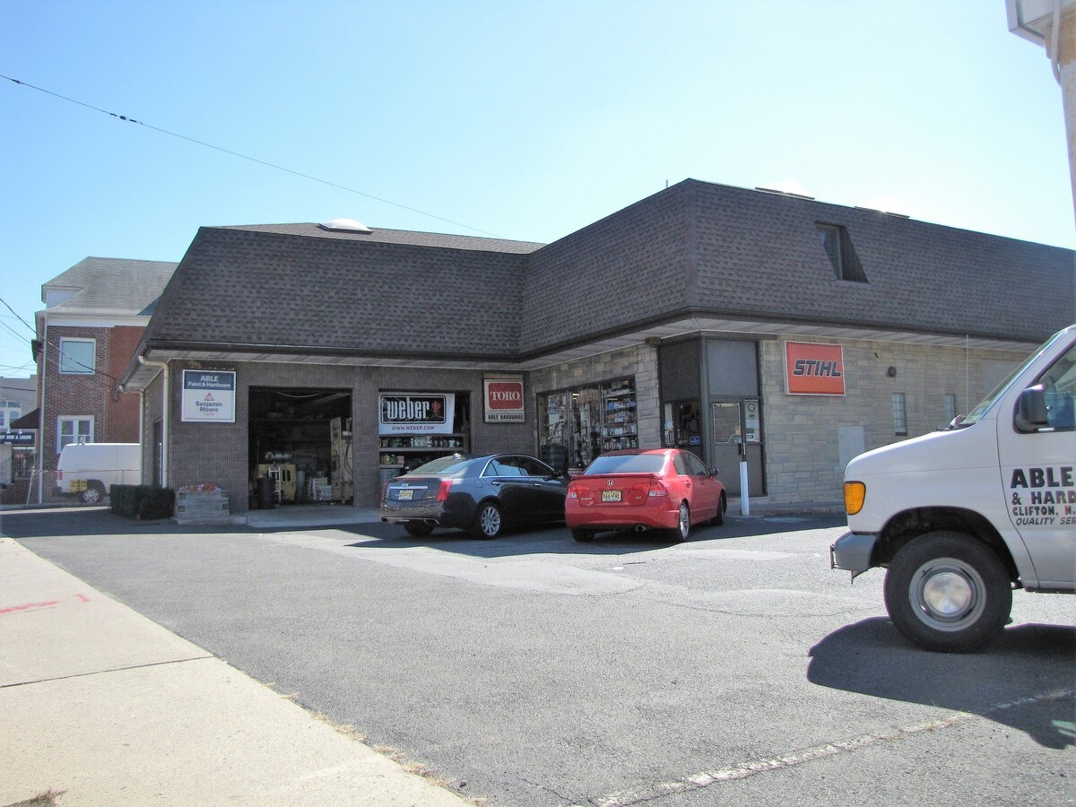 741 Van Houten Ave, Clifton, NJ 07013