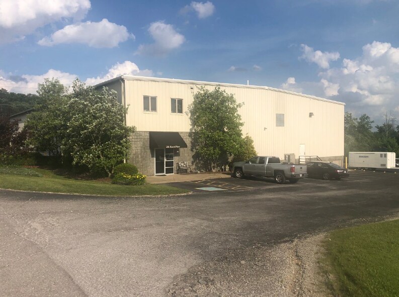 206 Busch Pl, New Albany, IN for sale Primary Photo- Image 1 of 1