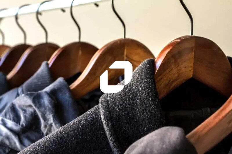 Retail in Neuilly-sur-Seine for lease - Interior Photo - Image 1 of 2