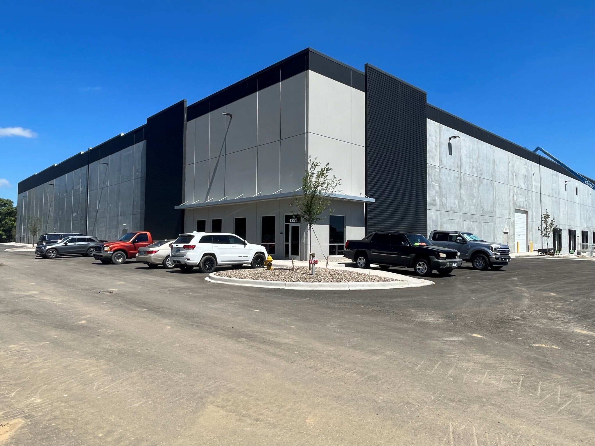 1391 Dixie Hwy, Louisville, KY 40210