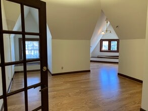 426 Old Salem Rd, Winston-Salem, NC for sale Interior Photo- Image 2 of 4